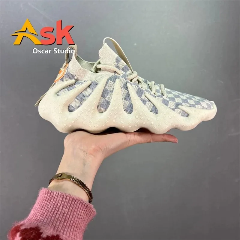 Yeezy 450 Cloud White Sneakers — QC