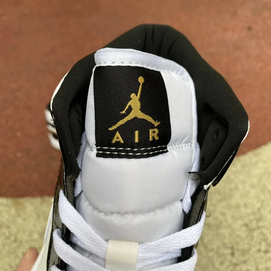 Air Jordan 1 Mid Black Gold — QC