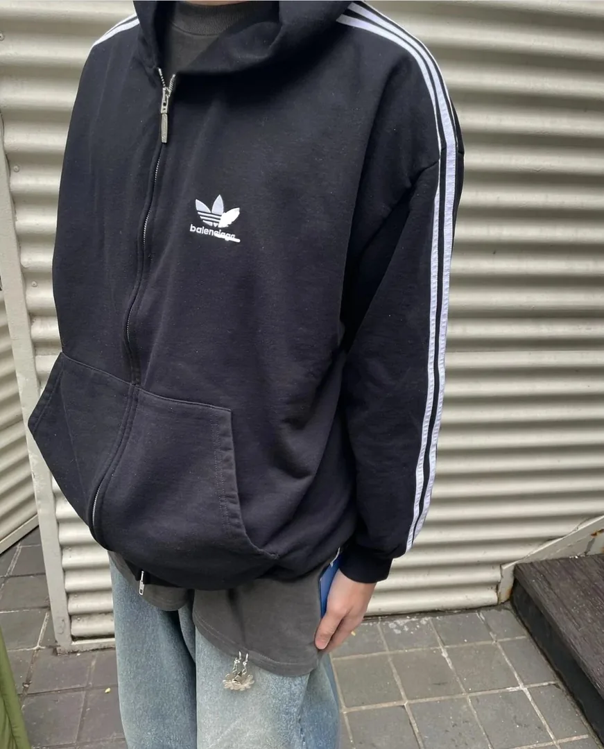 Balenciaga Three-Stripe Zip Hoodie — photo 4