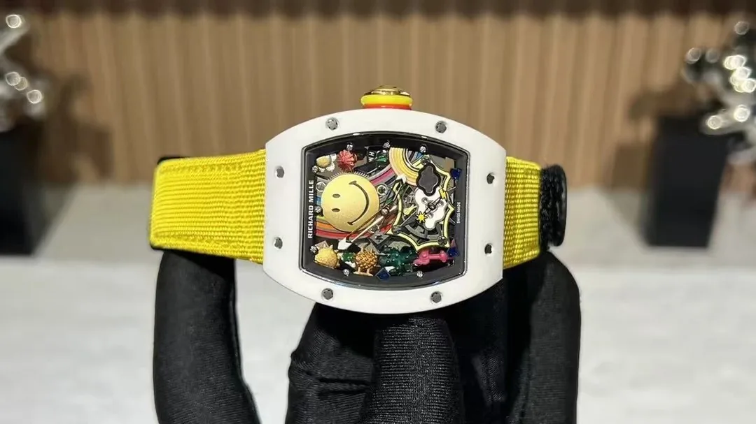 Skeleton Smiley Barrel Watch — Photo 5
