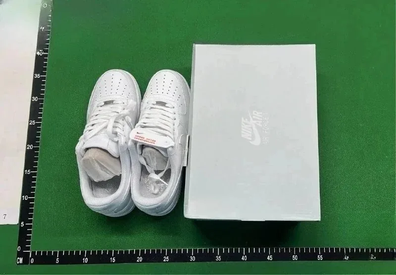 Nike Air Force 1 White Lace-Up Trainers — QC