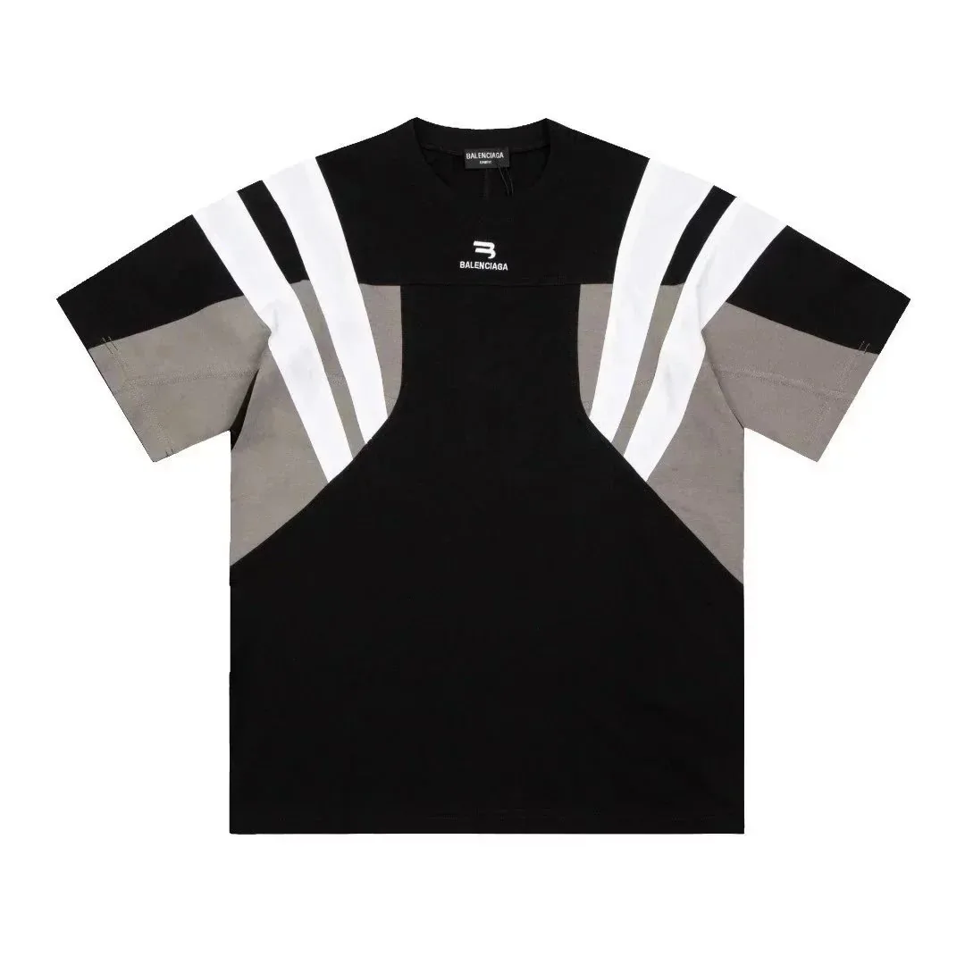 Balenciaga T-Shirt — Photo 8