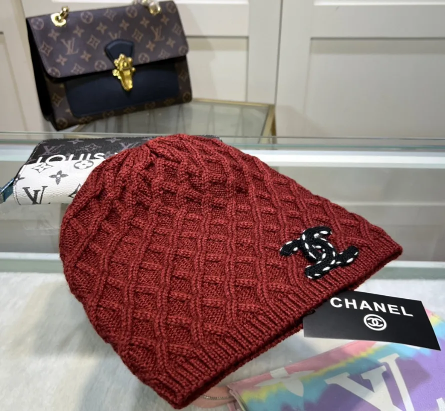 Knit Beanie — QC