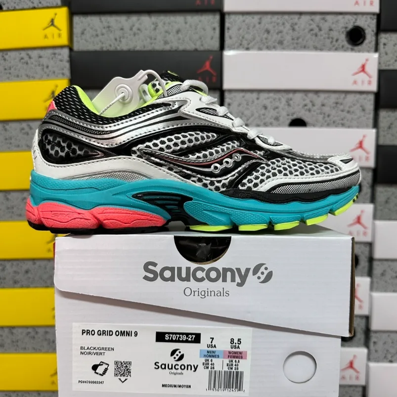 Saucony ProGrid Omni 9 Sneakers — Photo 7