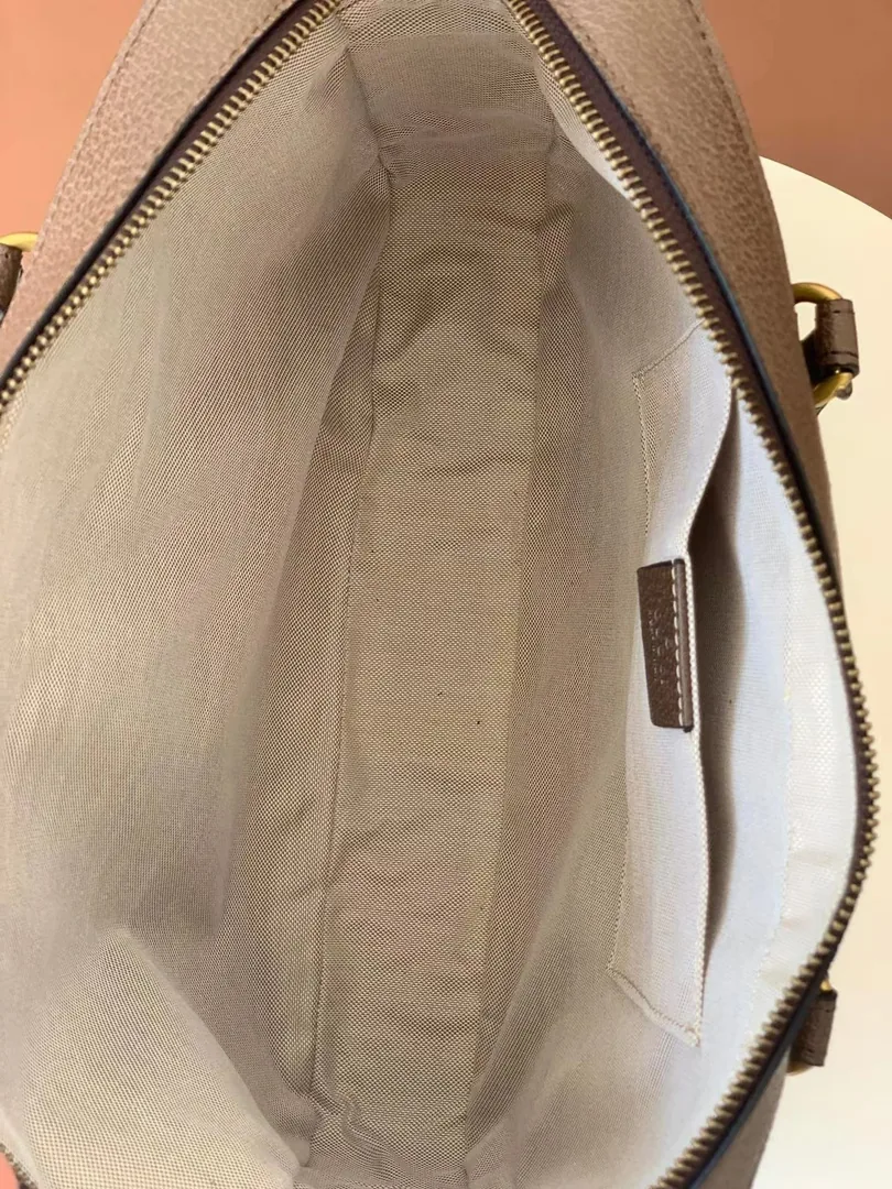 Gucci Leather Briefcase — photo 3