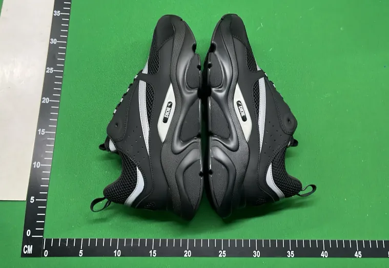 Dior B22 Grey Low-Top Sneakers — Photo 14