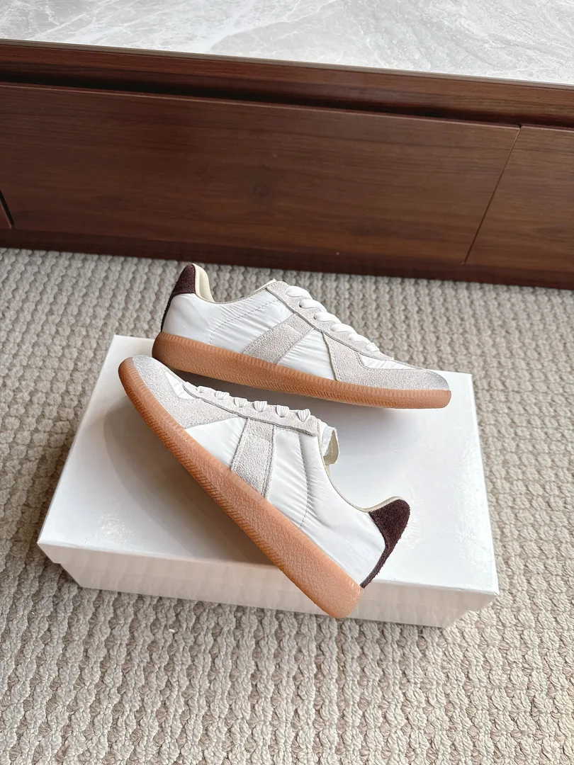 Maison Margiela Replica Black Basic Trainers — photo 10