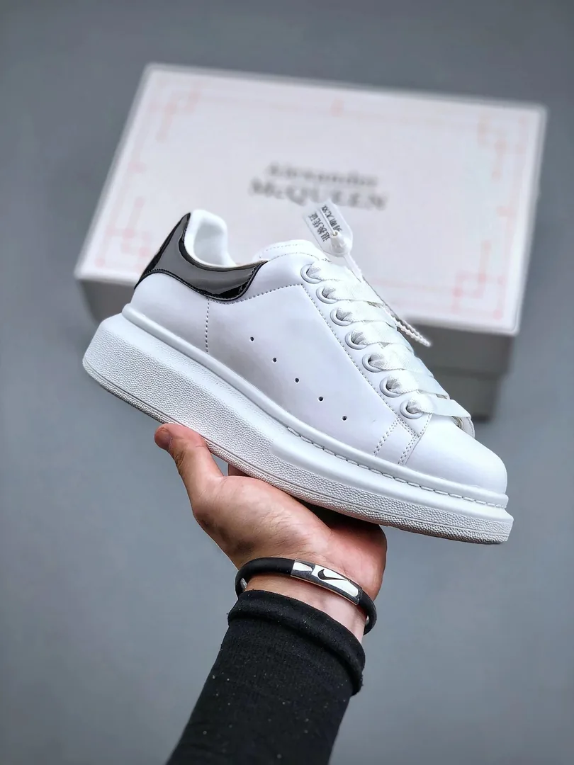 Alexander McQueen Oversized Sneaker White Athletic Trainers — Photo 14