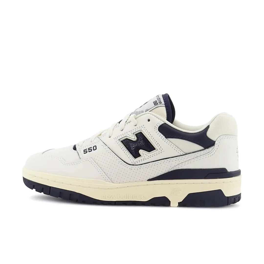 New Balance 550 Trainers — Photo 6