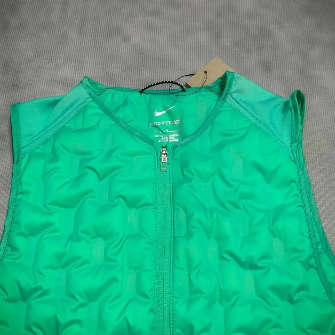Lightweight Down Vest — Photo 14