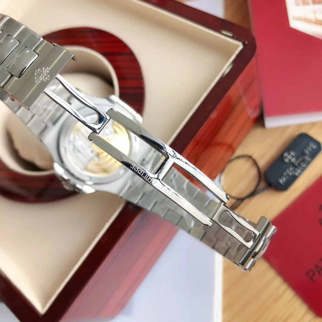 Patek Philippe Watch — Photo 9