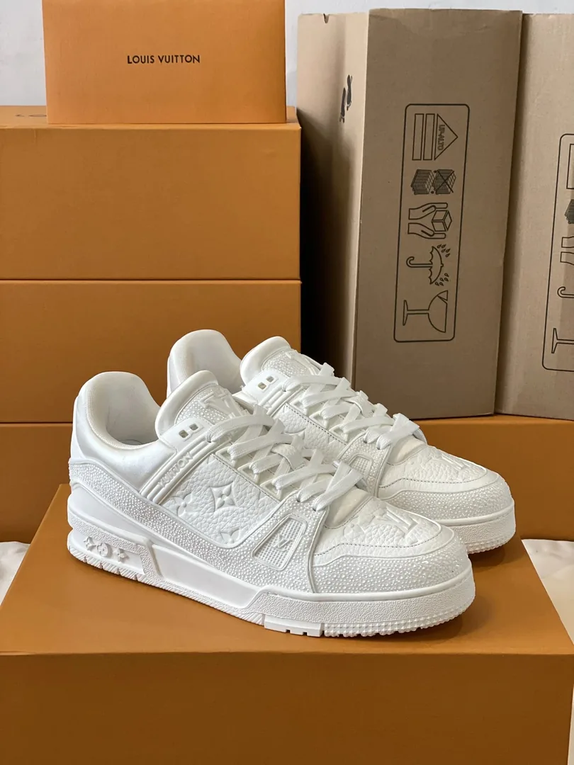 Louis Vuitton LV Trainer Dior Crystal Sneakers — photo 2