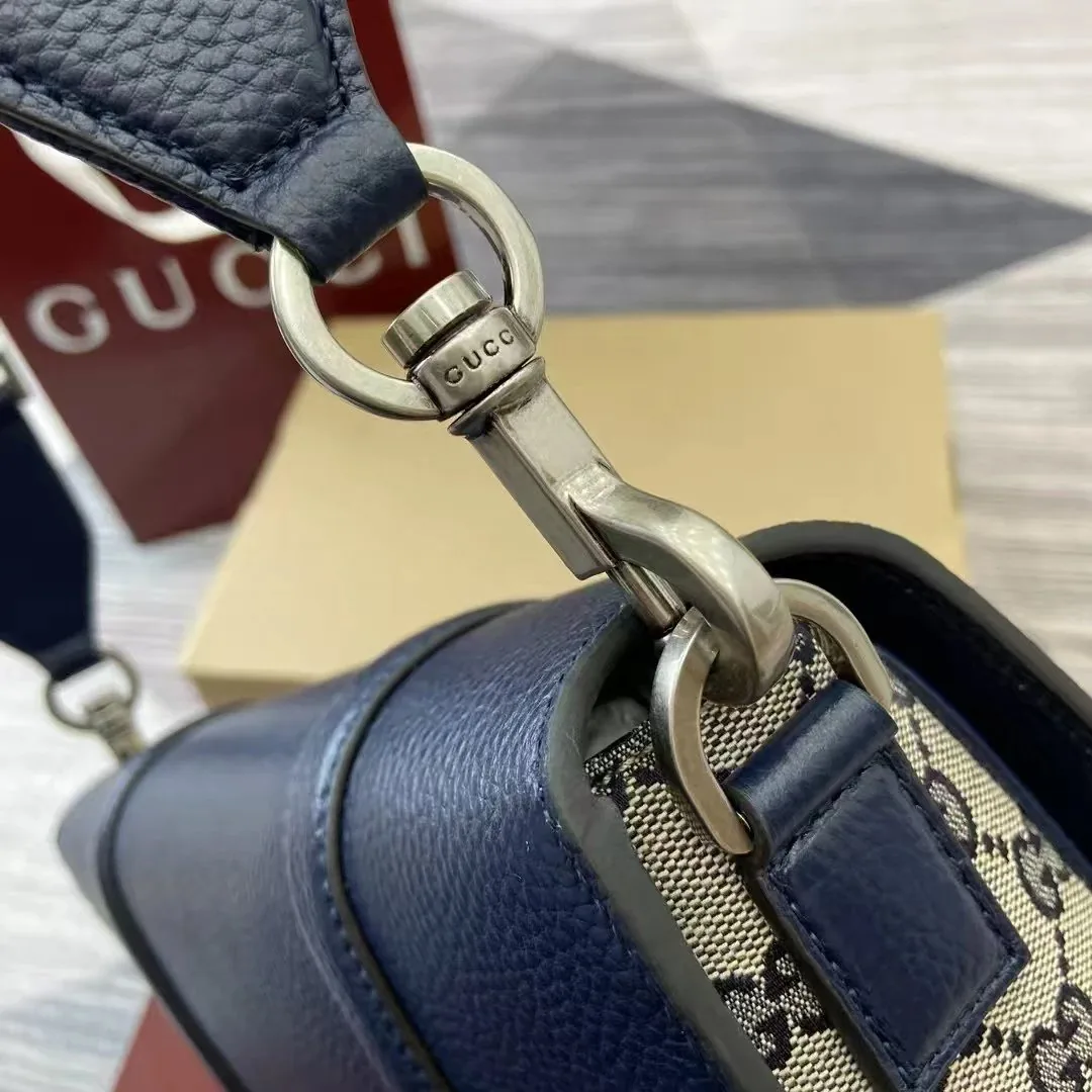 Gucci Crossbody Bag — Photo 10