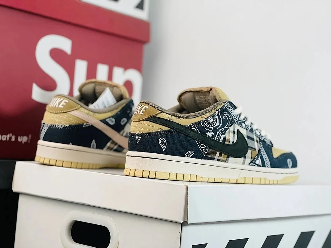 Nike SB Dunk Low Jack Boys Paisley Collab Sneakers — QC