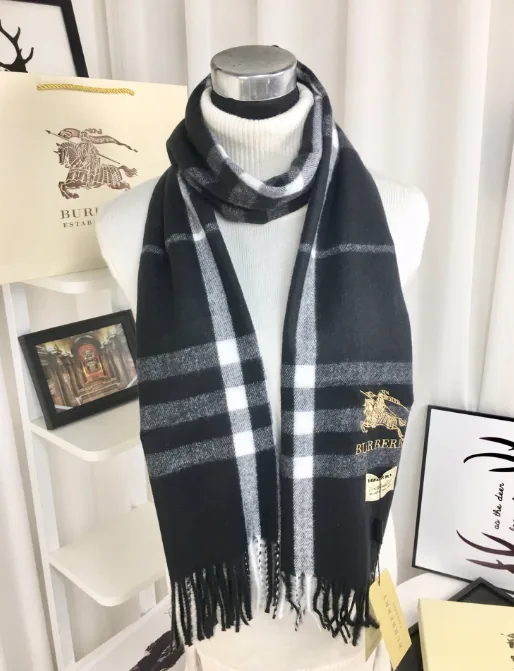 Burberry Scarf — Photo 13