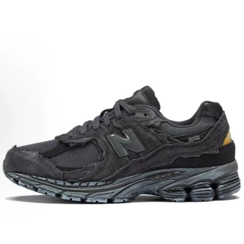 New Balance 2002R Cushioned Runners — Photo 11