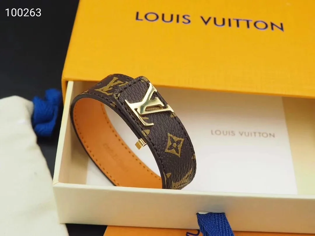 Leather Bracelet — QC
