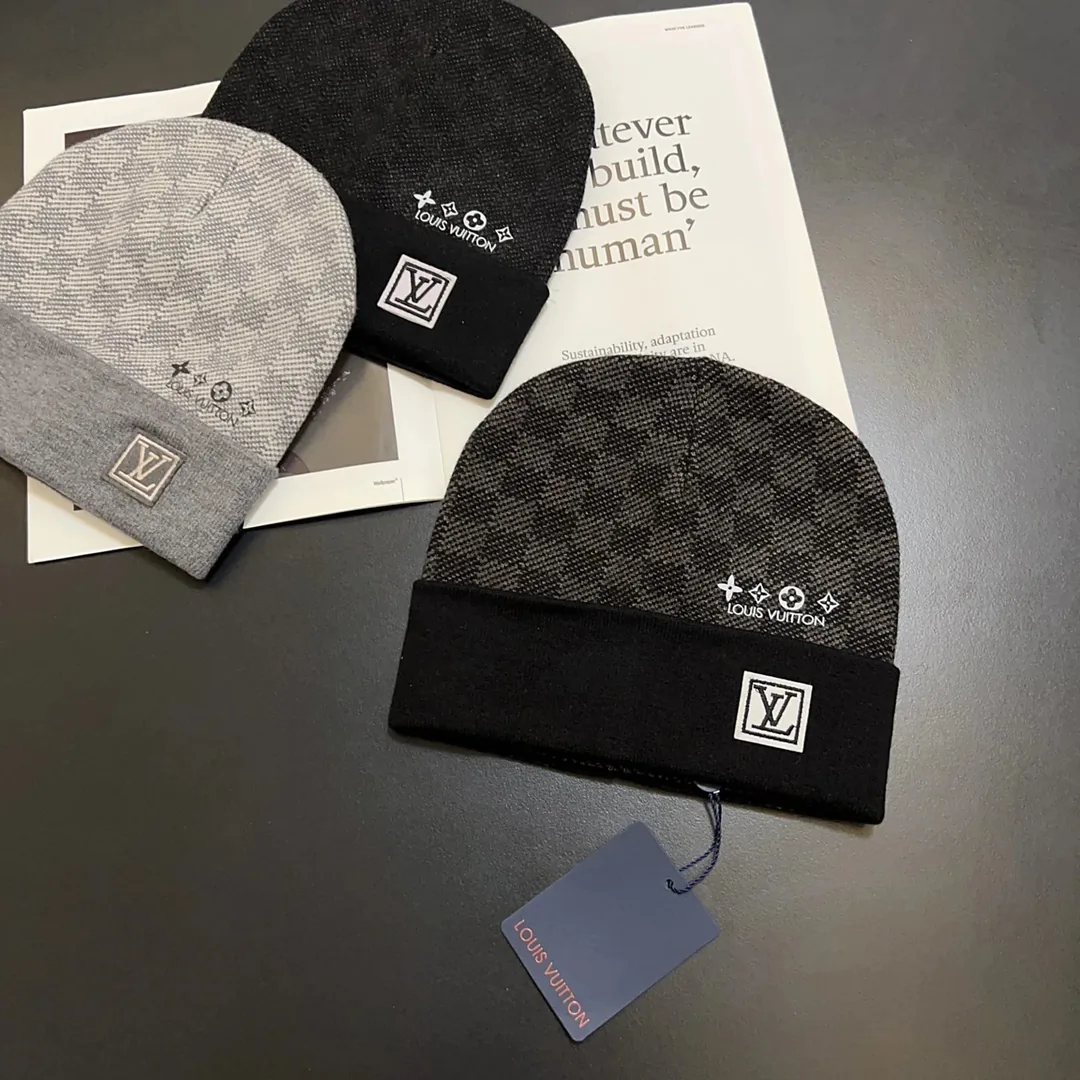 Knit Beanie — QC