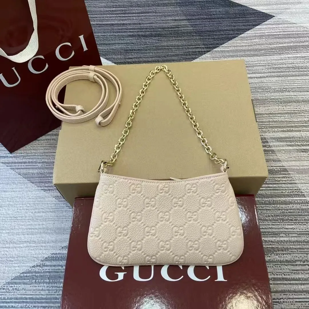Gucci Leather Sneakers — photo 2
