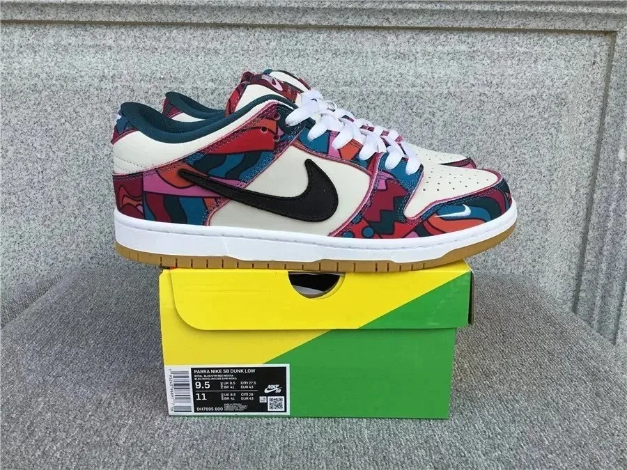 Nike SB Dunk Low Sneakers — Photo 6