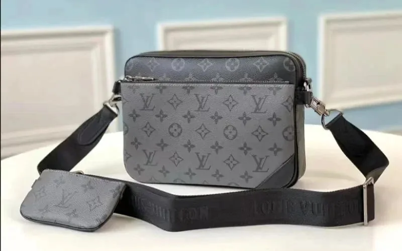 Leather Crossbody Shoulder Bag — QC
