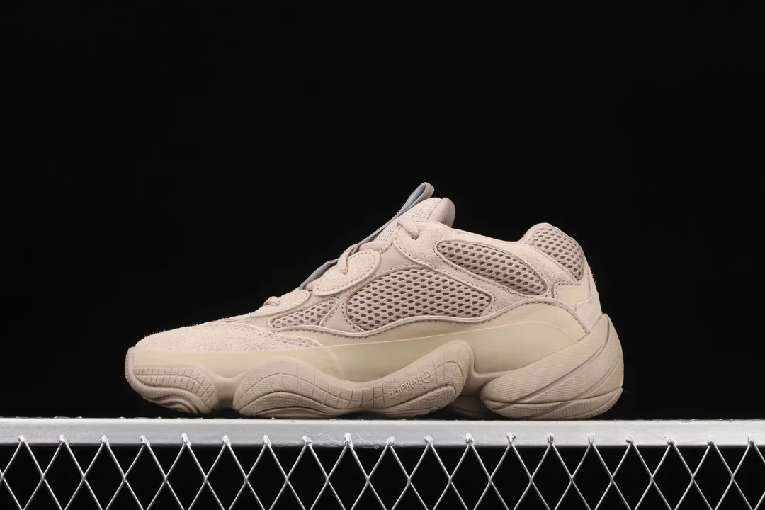 Yeezy 500 Sneakers — photo 10
