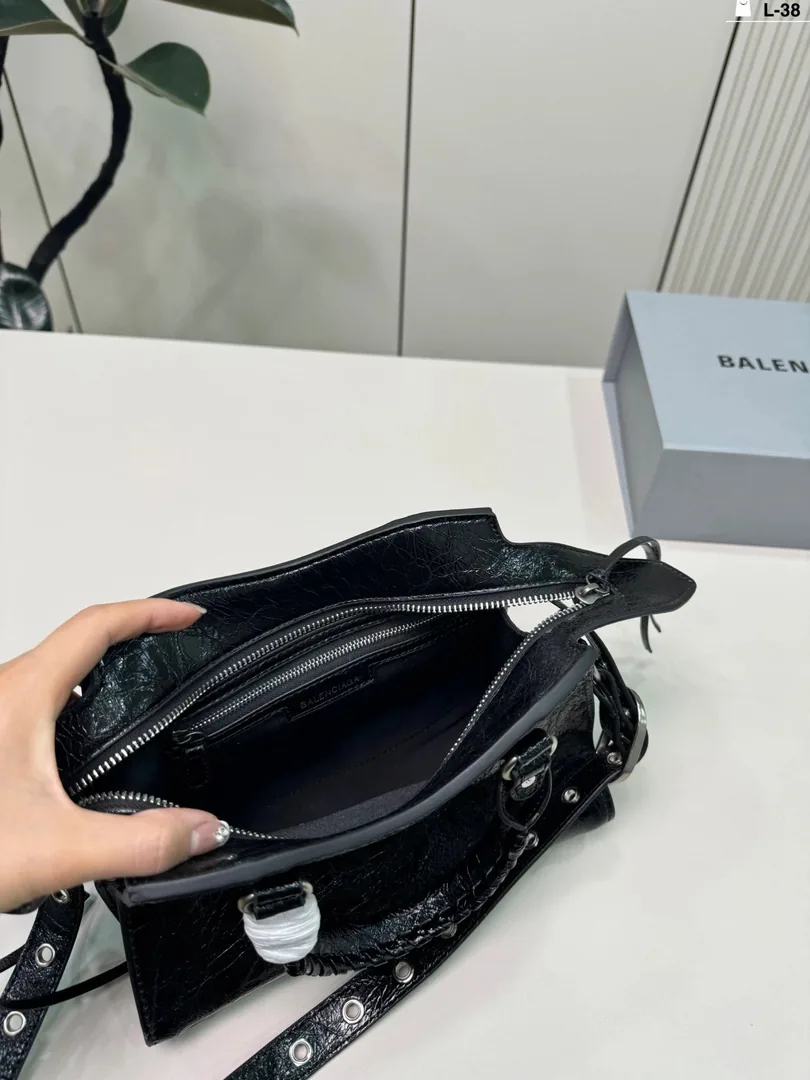 Balenciaga City Moto Bag — photo 12