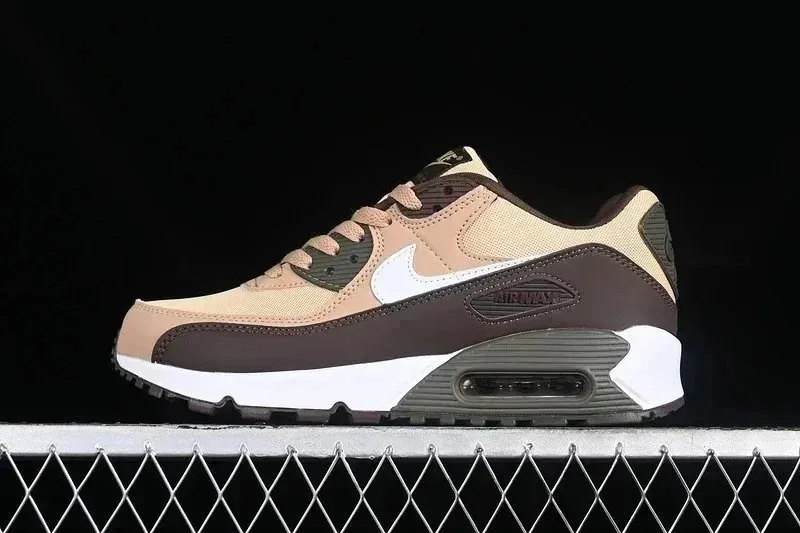 Nike Air Max 90 Cushion Sneakers — photo 12