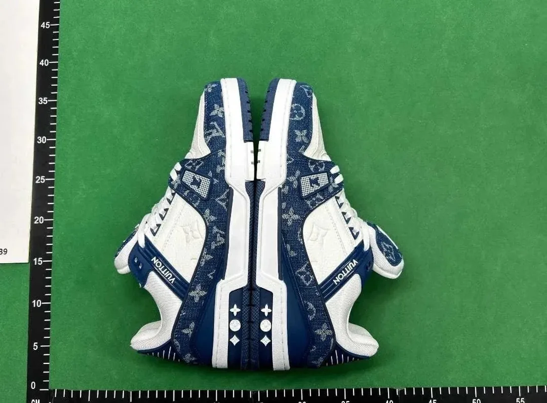 Louis Vuitton LV Trainer White Runners — photo 9