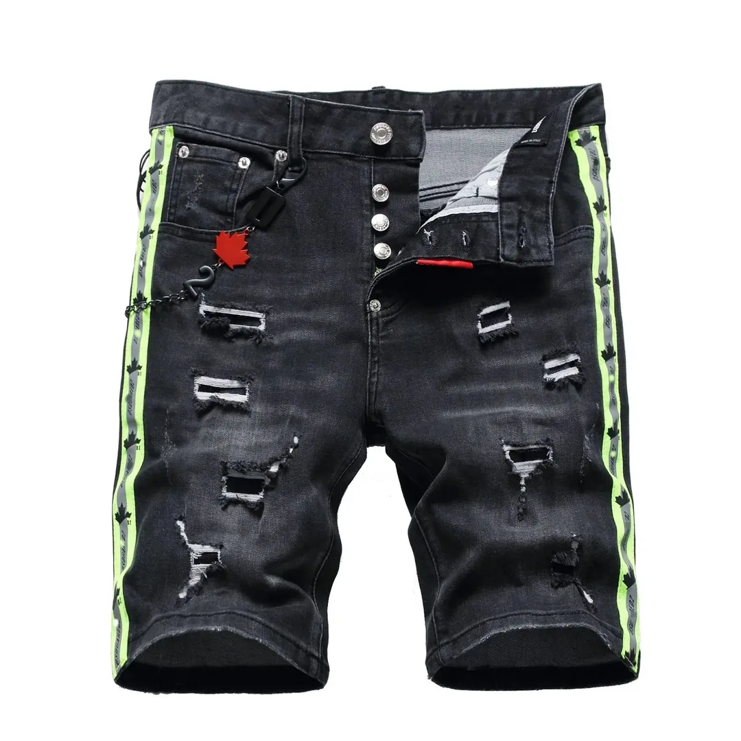 Amiri Distressed Denim Shorts Collection — photo 8