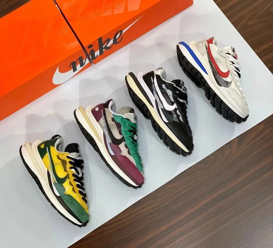 Nike VaporWaffle Sacai Crossover Sneakers — photo 3