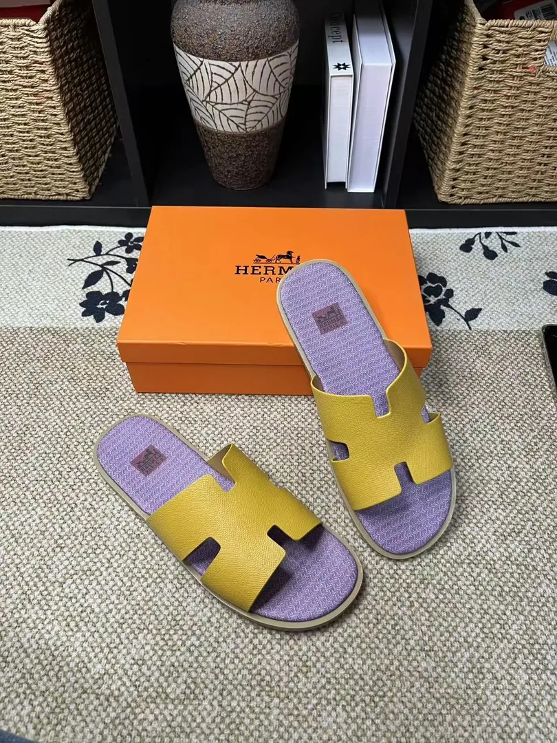 Hermes Classic Slides — Photo 7
