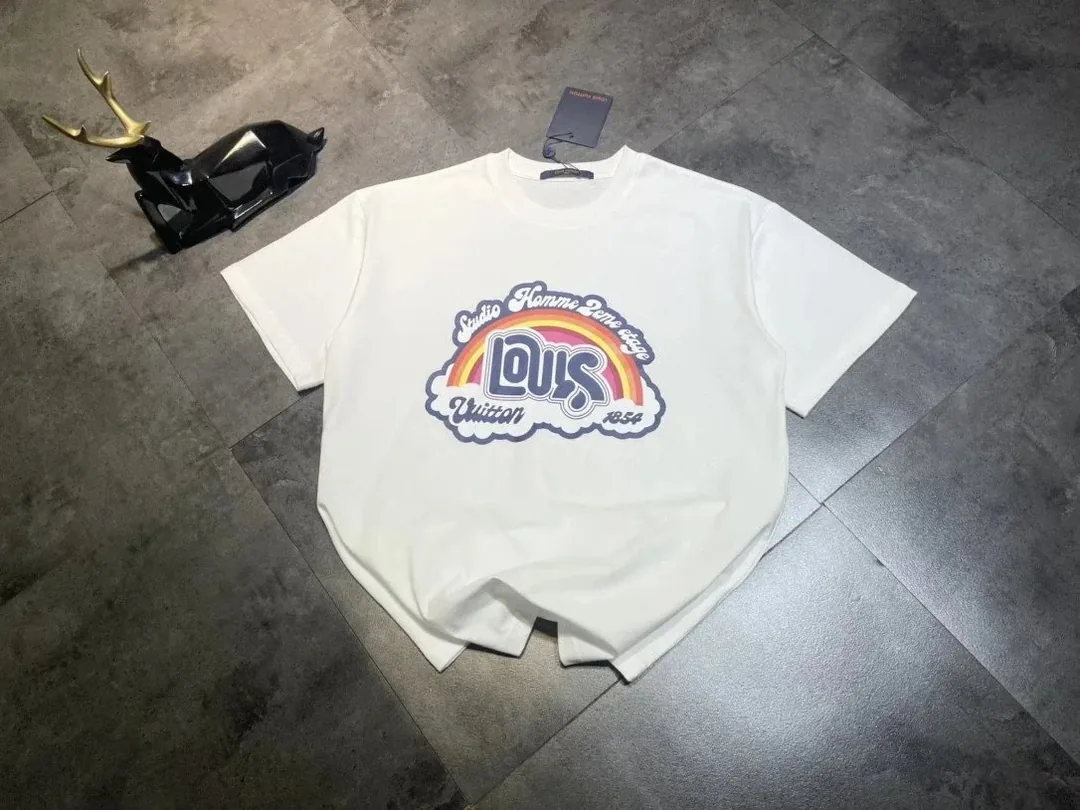 Lightweight Summer T-Shirt — Photo 8