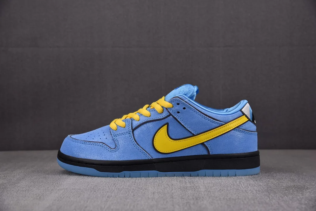 Pink Nike Dunk Low Powerpuff Girls — photo 3