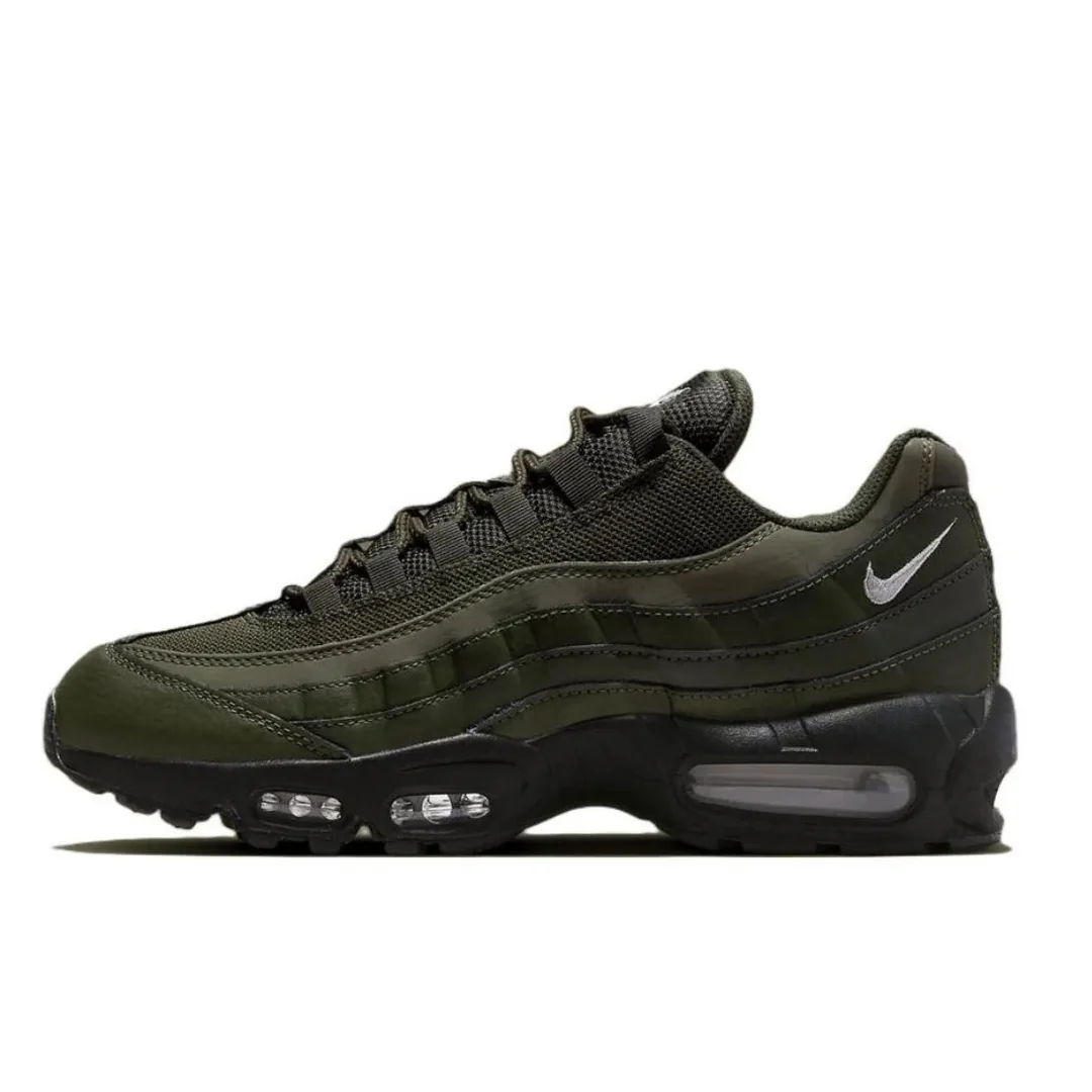 White Nike Air Max 95 — QC