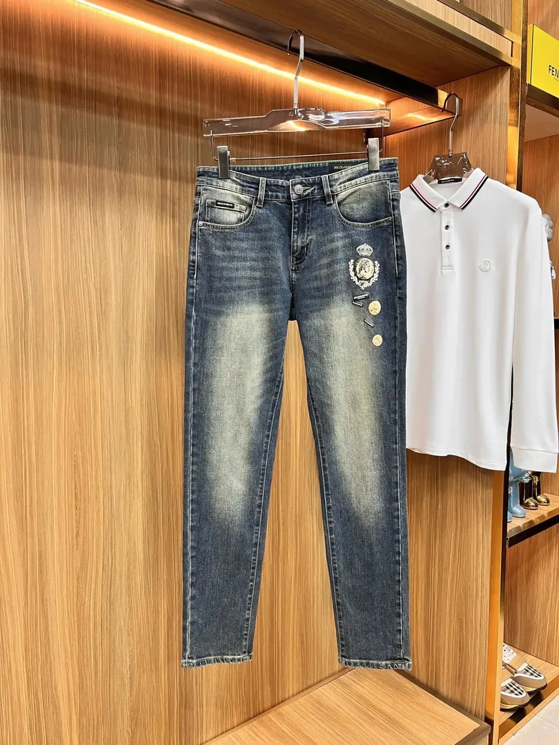 Denim Tears Cotton Wreath Jeans Collection — Photo 7