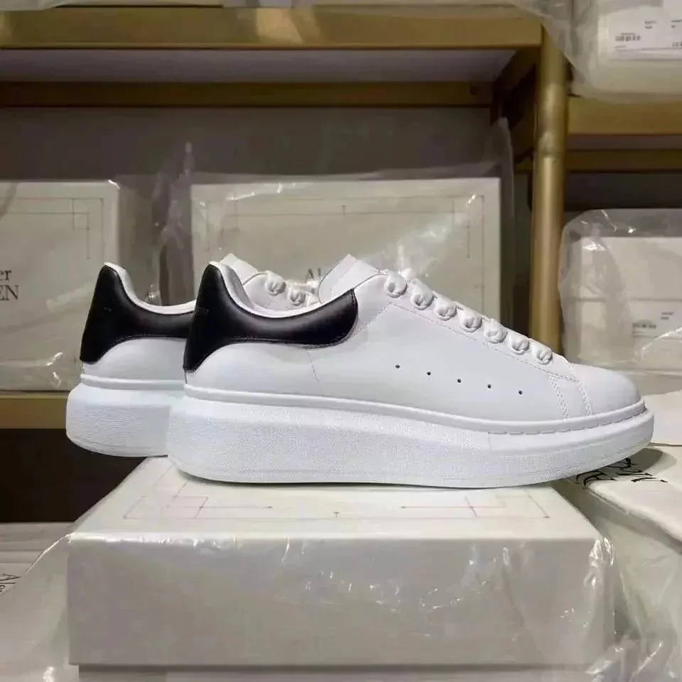 Alexander McQueen Oversized Sneaker Sneakers — photo 9
