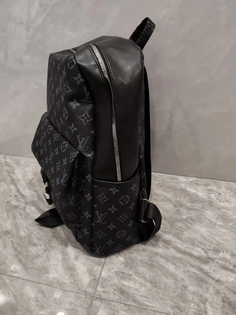 Louis Vuitton Monogram Eclipse Discovery Backpack — Photo 3