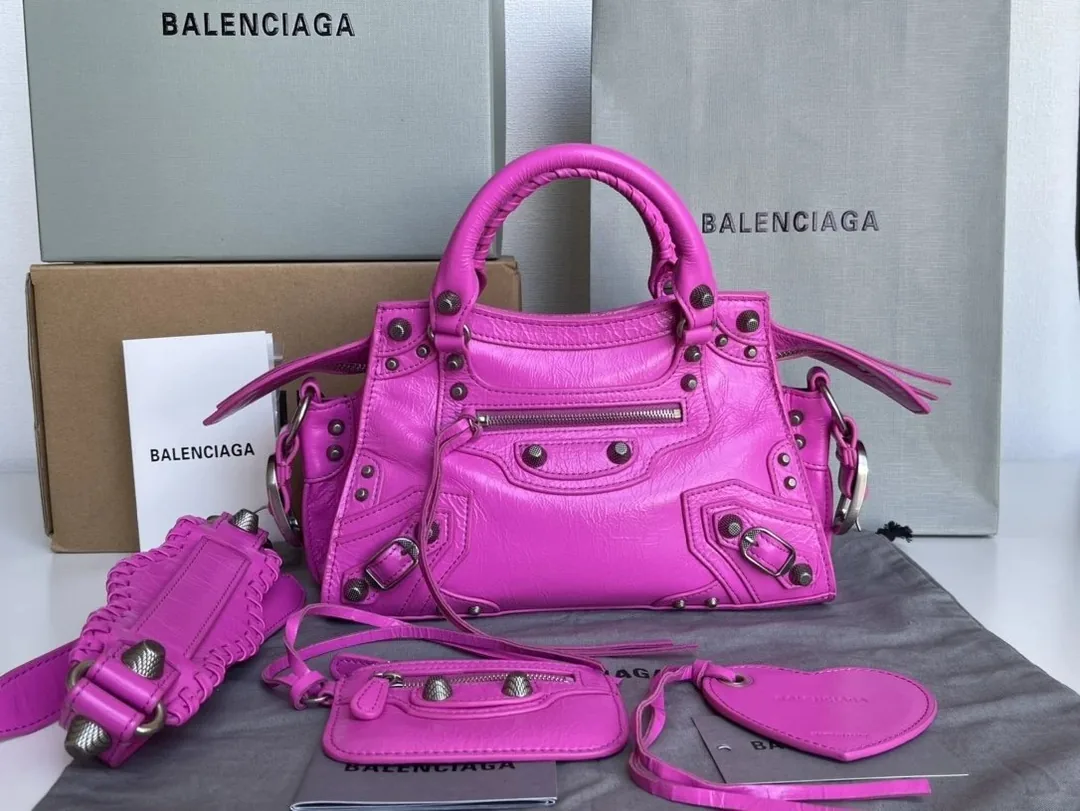 Balenciaga Neo Cagole Motorcycle Bag — QC
