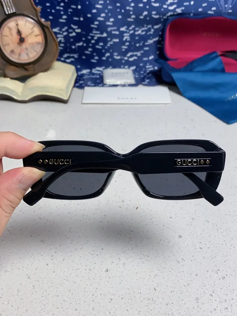 Accessory — Photo 5