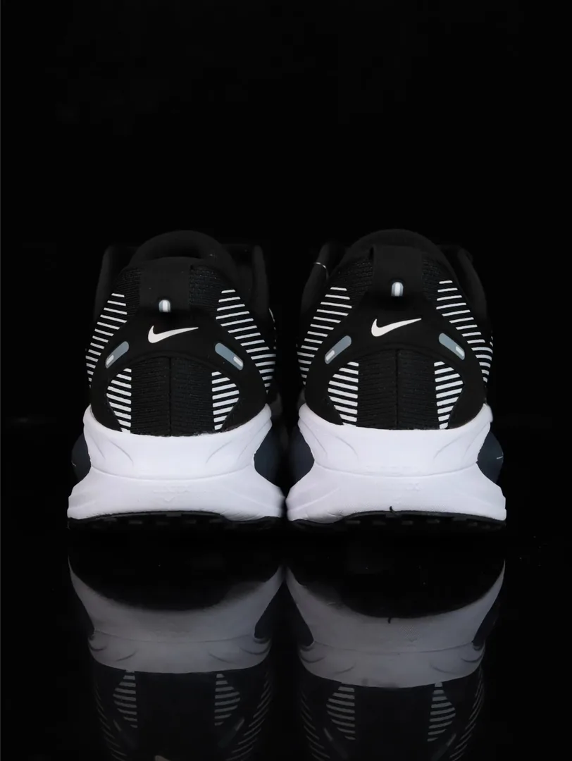 Nike ZoomX Running Shoes — photo 4