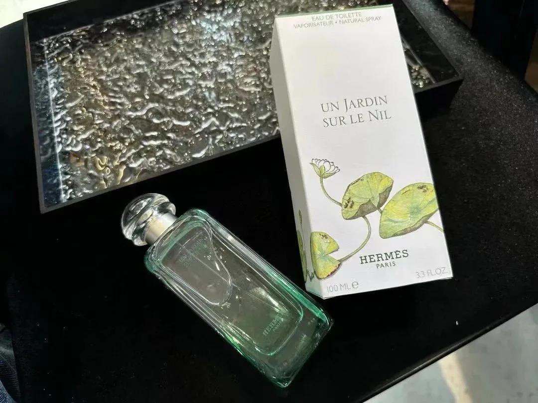 Hermes Women's Perfume — Photo 3