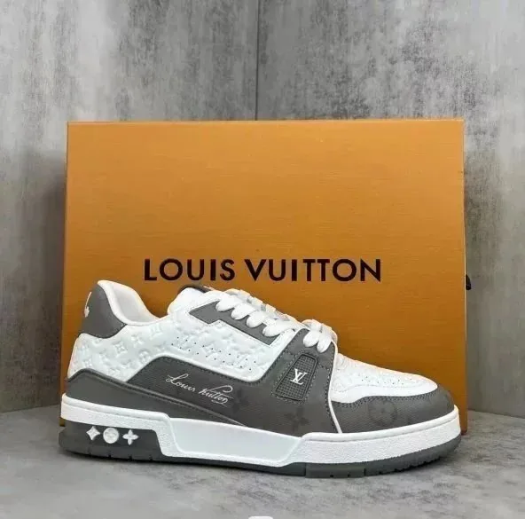Louis Vuitton LV Trainer Brown Trainers — Photo 10