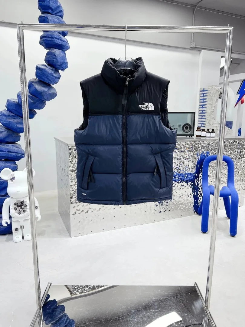 Classic Fleece-Lined Vest — photo 3