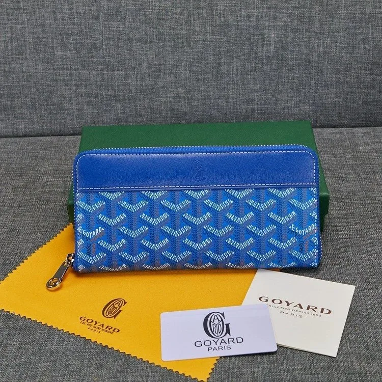 Goyard Leather Long Wallet — photo 6