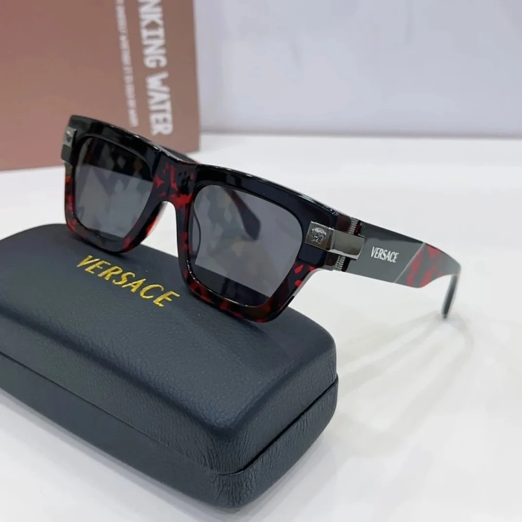 Versace Logo Square Sunglasses Black — Photo 13