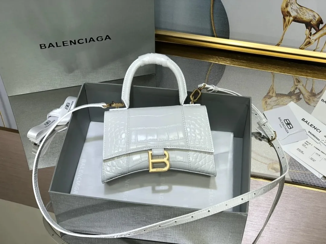 Balenciaga Hourglass Leather Bag — photo 10