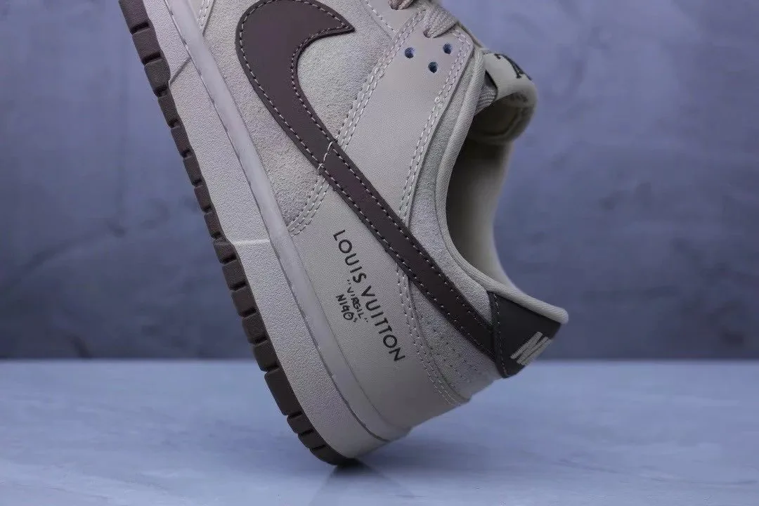 Louis Vuitton LV x Nike Dunk Low Brown Anniversary Top Sneak — photo 12