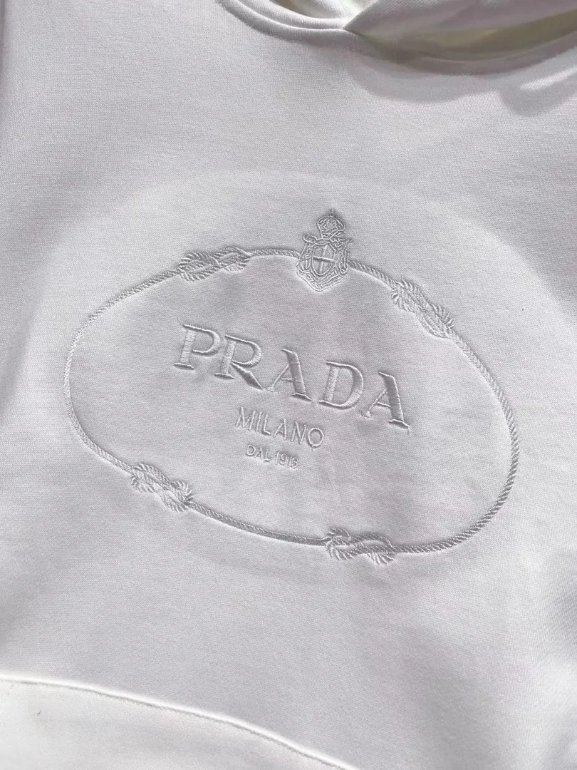 Unisex Sweatshirt — QC