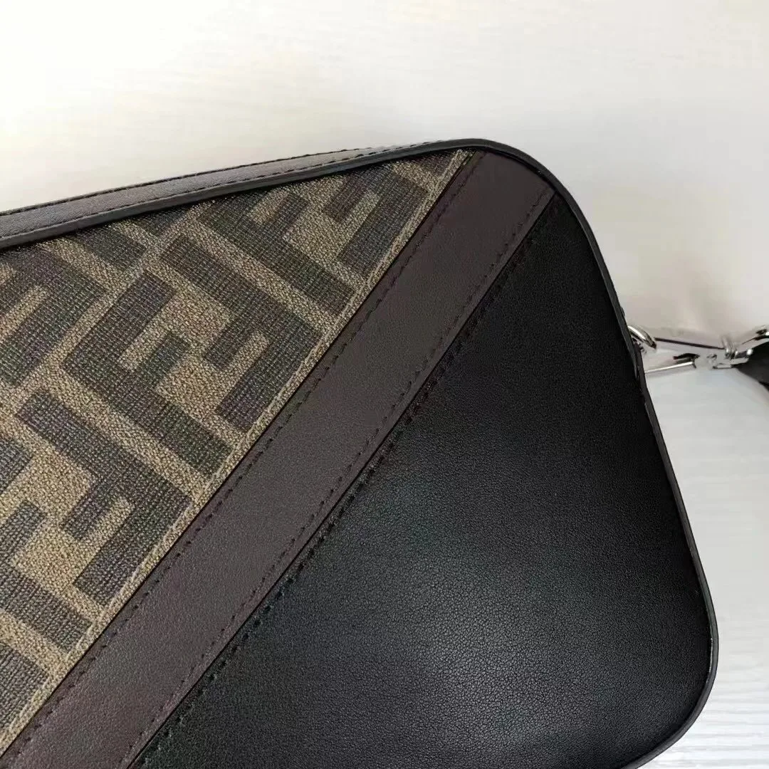 Fendi Leather Handbag — photo 5